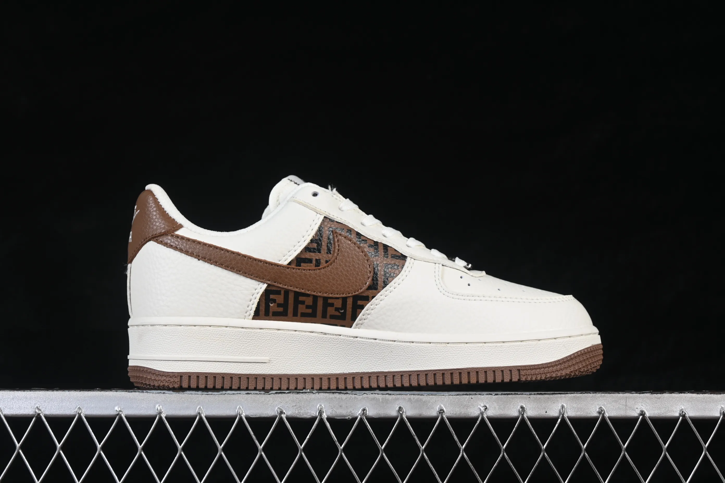 All categories Nk Air Force 1 Air Force series Nk Air Force 1 Low Air Force low top Nike Air Force 1'07 Low Fendi co-branded retro white and brown Air Force 1 low top casual sneakers XY9025-017